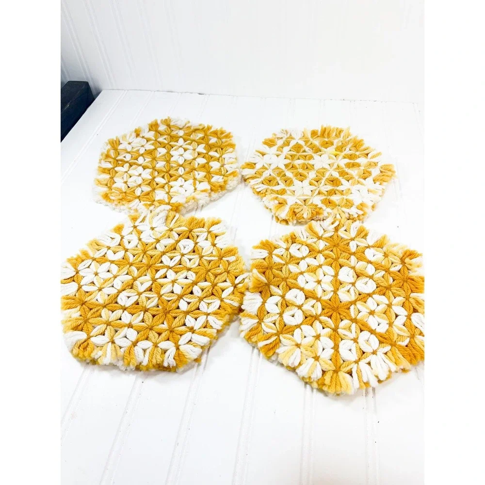 Vintage Yellow Knit Potholder‎ Set - Retro Kitchen Decor